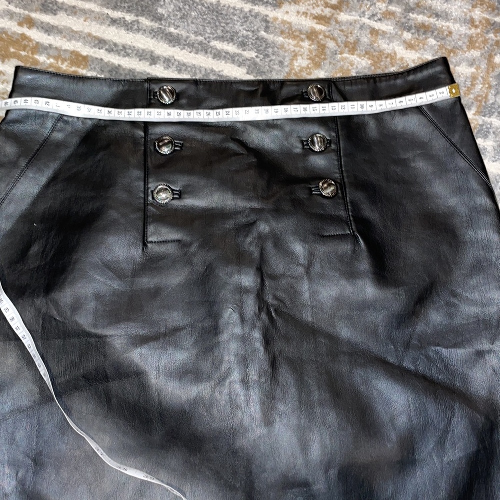 CARMEN MARC VALVO FOX LEATHER SKIRT - Picture 8 of 8
